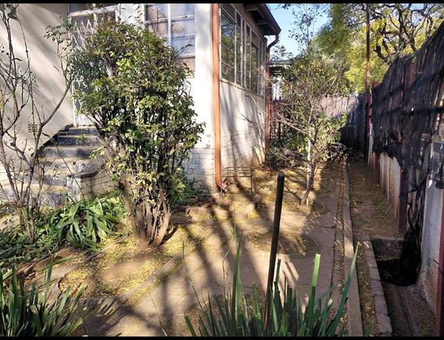3 BEDROOM HOUSE FOR SALE IN KENSINGTON
